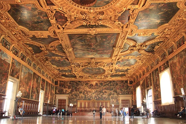 Дворец Дожей в Венеции, история достопримечательности Италии